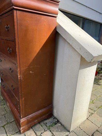 Chest with 6 drawers