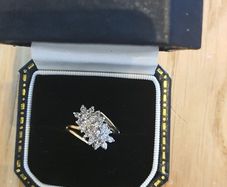 Diamond ring / Engagement ring