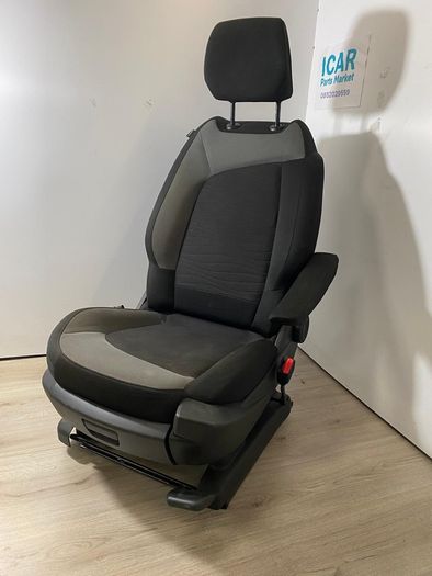 2015 Citroen Picasso seats set