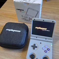 Miyoo Flip handheld retro games console - boxed with case