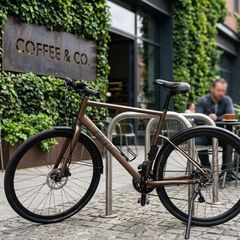 Premium BMC Alpenchallenge Two (11-Speed) + ABUS Granit XPlus Lock