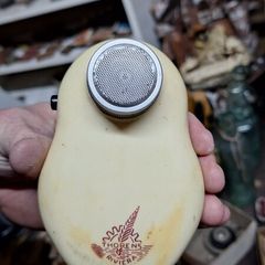 Vintage Thorens Riviera Swiss mechanical wind up shaver