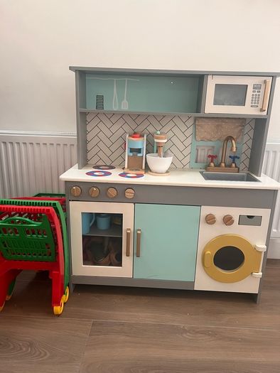 Toy Kitchen