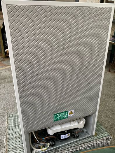 Under counter fridge