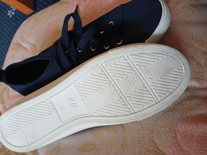 H&M flat shoe/trainer/runner size 38, UK 5.5 new