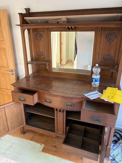Dresser sideboard