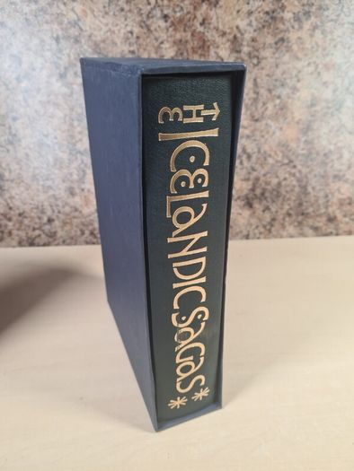 Folio Society The Icelandic Sagas Book Volume 2 Magnus Magnusson  With Slip Cover