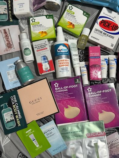 Bargain travel makeup, skin and haircare and more  bundle new