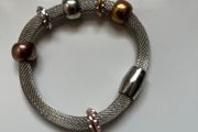 Two tone bracelet