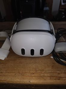 Meta Quest 3 128GB VR Headset Bundle .Heavily Upgraded (BOBOVR Strap)