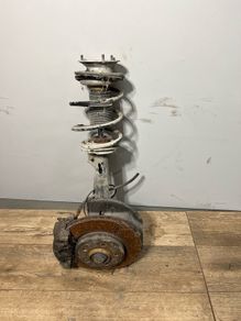 BMW E46 320d 2004 3 Series Hub Shock Caliper Disk suspension A1l1 a