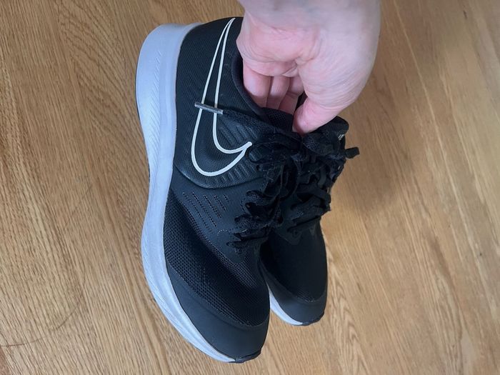 Black Nike Unisex Runners