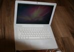 Apple MacBook