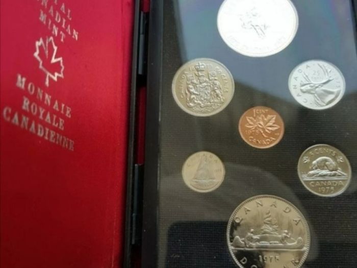 Silver Dollar 1975 Canadian Proof Coin Set