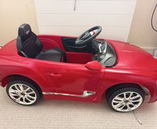 Electric car toy