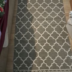 Grey floor rug
