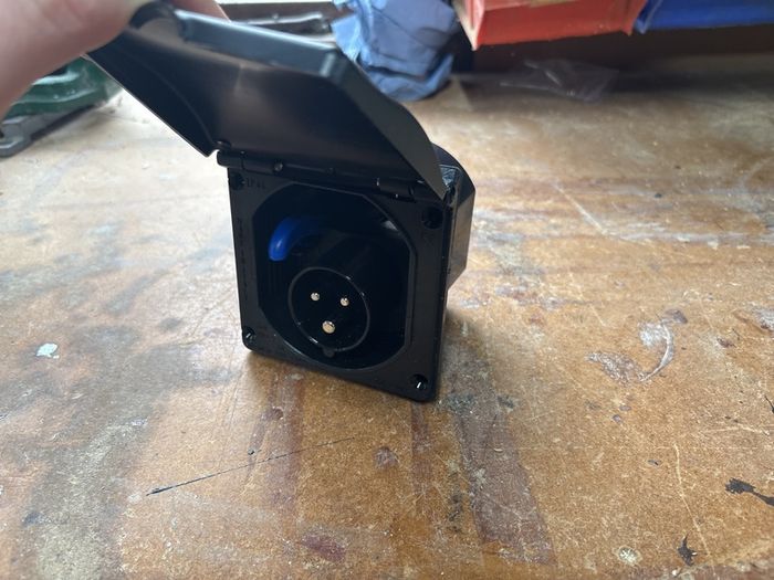 Camper van 220v connection