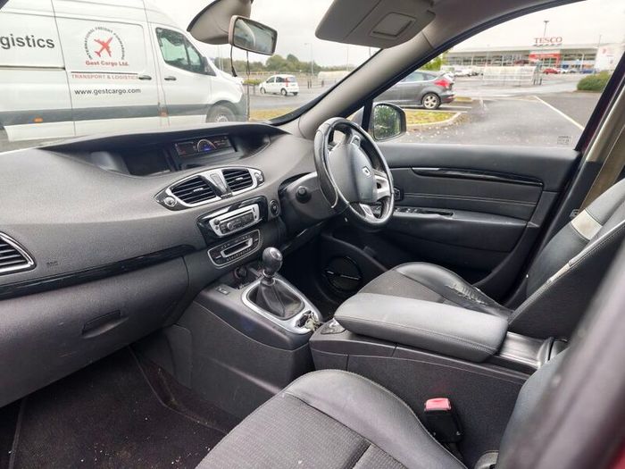 2012 Renault Scenic