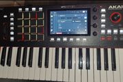 Akai MPC Key 37 Like New