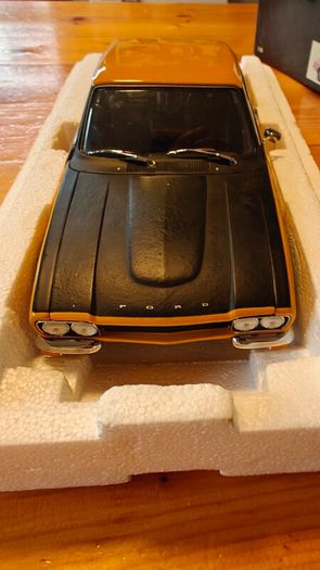 Ford Capri 2600 RS 1970, 1:18 Scale Minichamps
