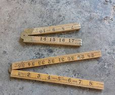 Folding ruler