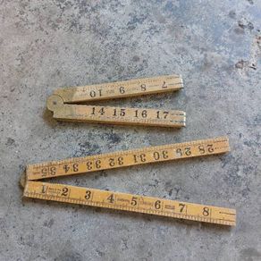 Folding ruler