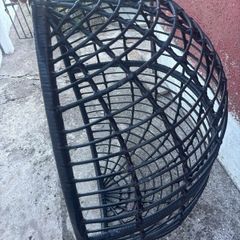 egg chair