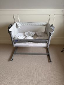 Chicco Next2Me Crib - Stone