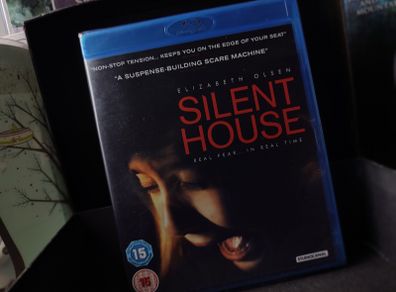 Silent House ! Blu-ray ! Brand New and Sealed ! 2012 ! Horror ! Elizabeth Olsen !