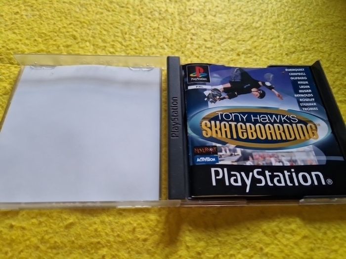 Tony Hank's Stakeboarding PlayStation1 ps1 PlayStation2 ps2 games Original