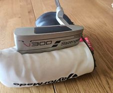 Putter with head cover