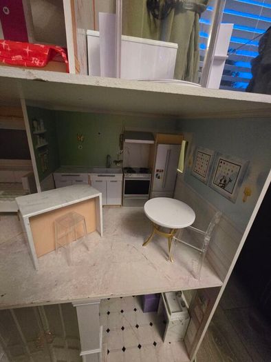 Rainbow High Doll House