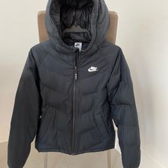 Nike coat size kids large age 11-13