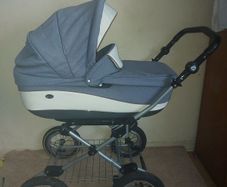 Roan vintage pram