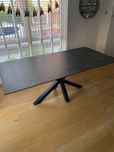 dining table and 6 chairs