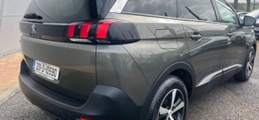 Peugeot 5008 2020