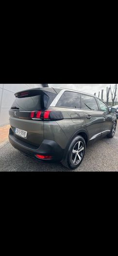 Peugeot 5008 2020