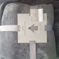 kids hooded blanket