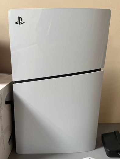 PS5 Digital Edition Bundle Disc Drive, 2 Controllers, Charging Dock and 3 Games  Excellent Condition