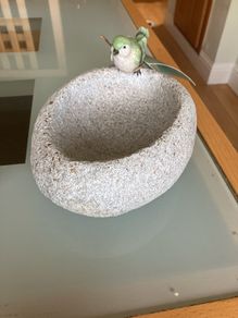 Small bird bath