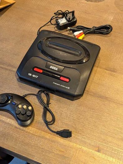 Retro Heaven - SEGA - Original Sega Megadrive Mk II Bundle - #405