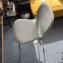 Office desks and chairs Image 8