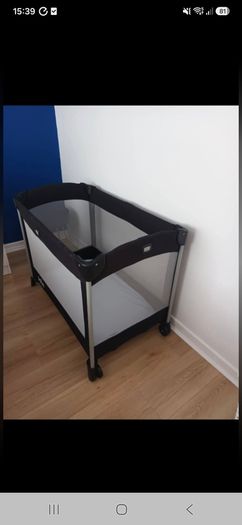 Travel cot
