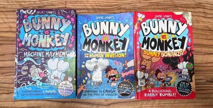 Monkey vs Bunny