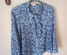 Dressy Top Size 14-16 Lurex Detail