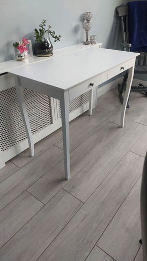 Pretty white desk from Jysk