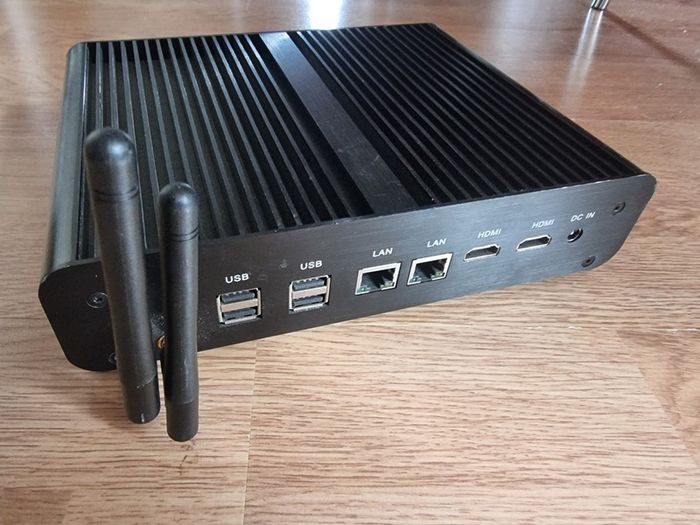 Industrial Fanless Mini PC Intel Core i7 16GB RAM 256GB SSD Windows 11 Pro
