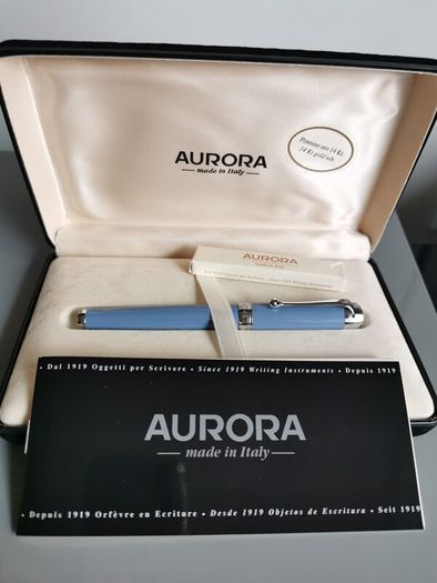 Aurora Talentum Fountain pen with 14ct gold nib.