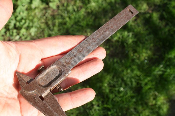 Vintage  Caliper 7"