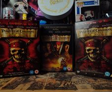 Pirates Of The Caribbean ! The Curse Of The Black Pearl ! The Lost Disc ! Special Edition 3 Disc Gift Set ! 2004 ! DVD !